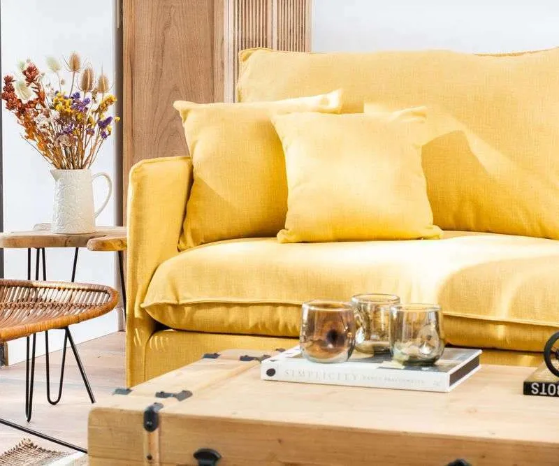 SILLON JOAQUINA - LINO ANTIMANCHAS MAIZ en Amarillo - Sillones y sofás, Uruguay | La Iberica