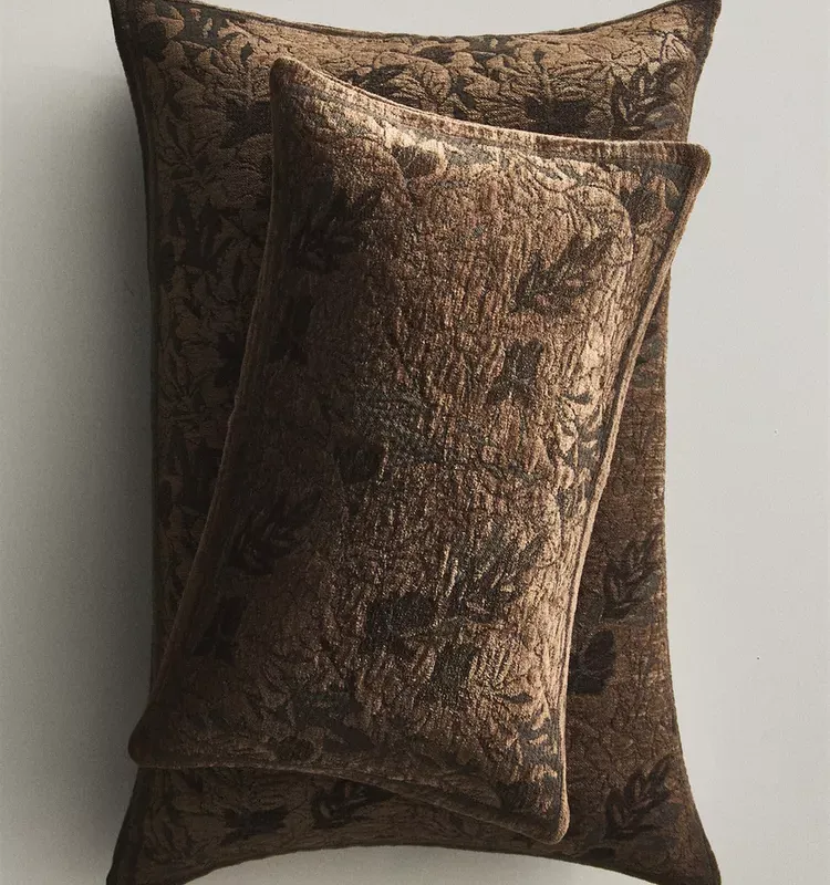 FUNDA COJÍN CHENILLA JACQUARD - Textiles, Uruguay | Zara Home