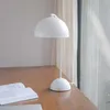 Luminaria Mica en Blanco - Lámparas de mesa, Uruguay | Walnut, vista 2 de 4