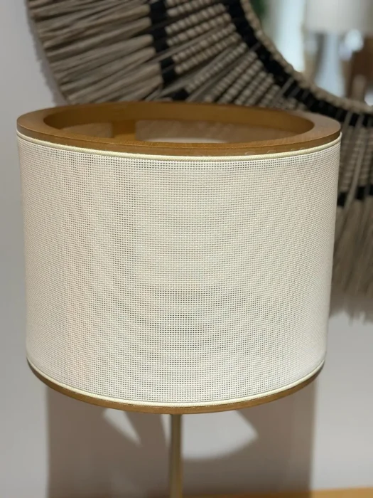 Lampara de mesa slim esterilla en Dorado - Lámparas de mesa, Uruguay | FMB, vista 2