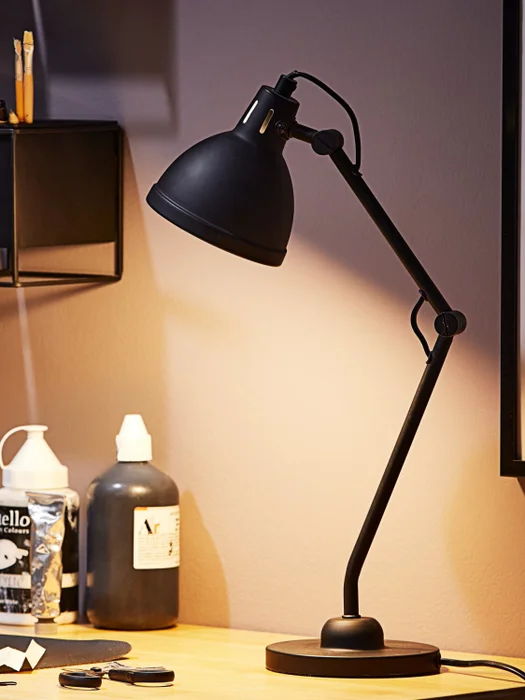 Lámpara de mesa PATRIK Ø14xA45cm negro en Negro - Iluminación, Uruguay | JYSK, vista 3