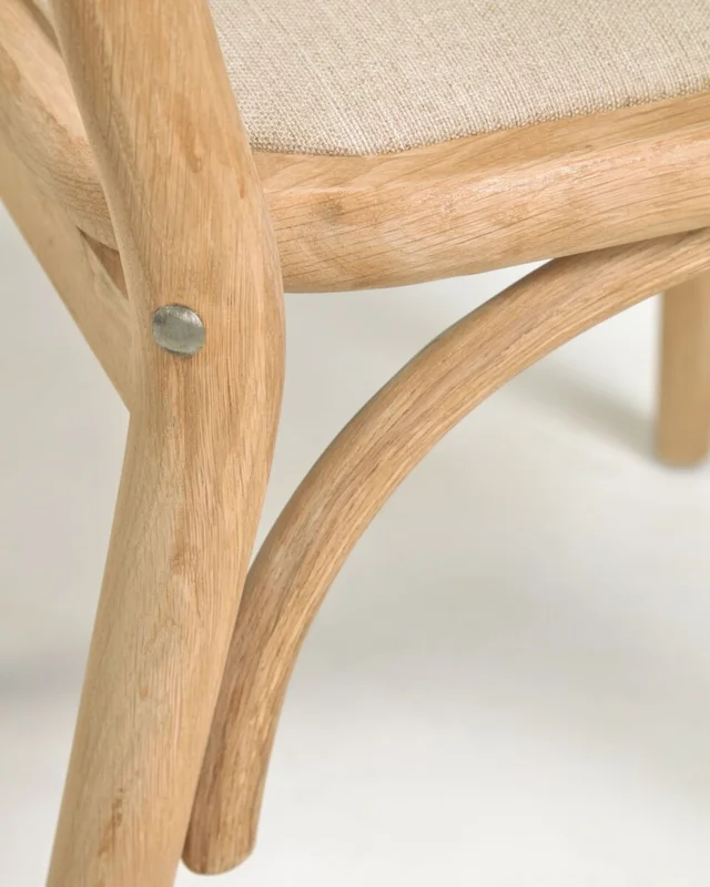 Silla Doriane de madera maciza - de roble acabado natural y asiento de tela en Madera natural - Sillas, Uruguay | Kavehome, vista 7