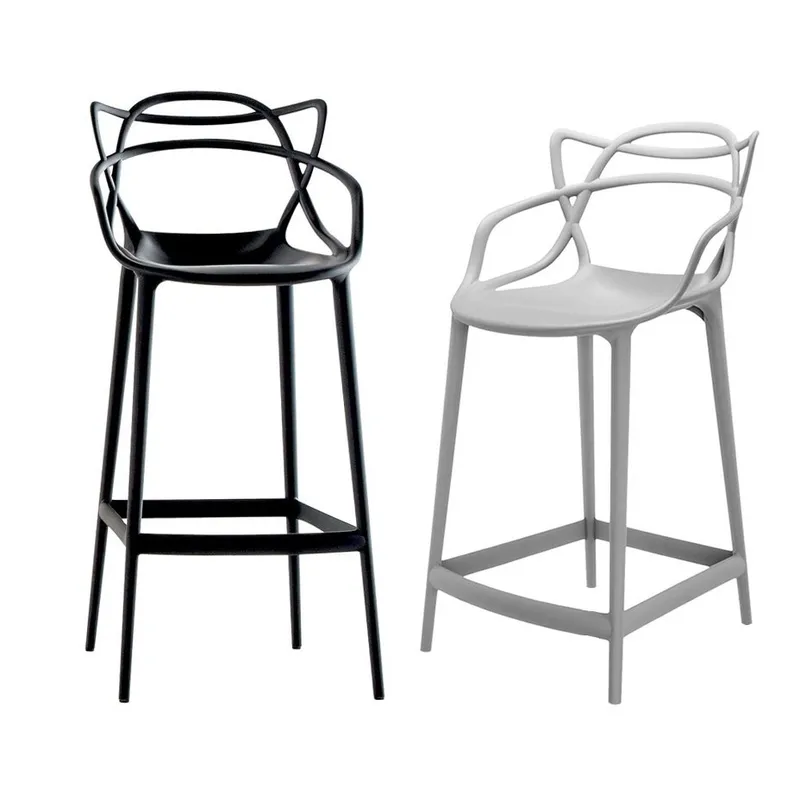 Masters bar stool | Philippe Starck. 2 alturas en Multicolor - Butacas, banquetas y puffs, Uruguay | Mad for Modern