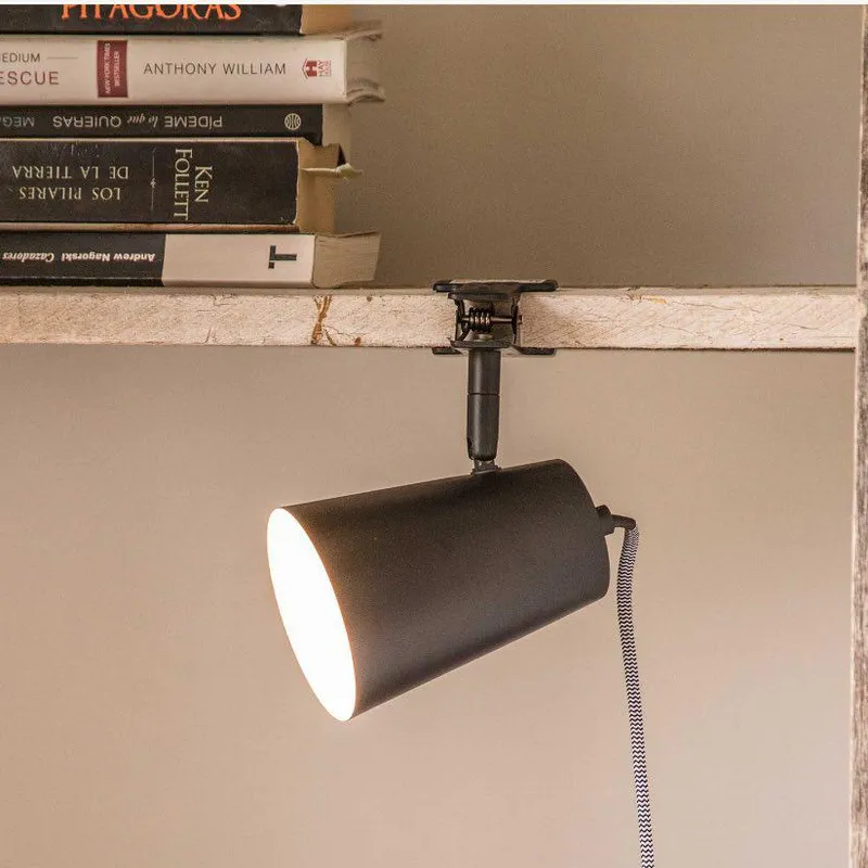 Luminaria Portátil Urbana - Con pinza en Dorado - Lámparas de mesa, Uruguay | Bascuhouse
