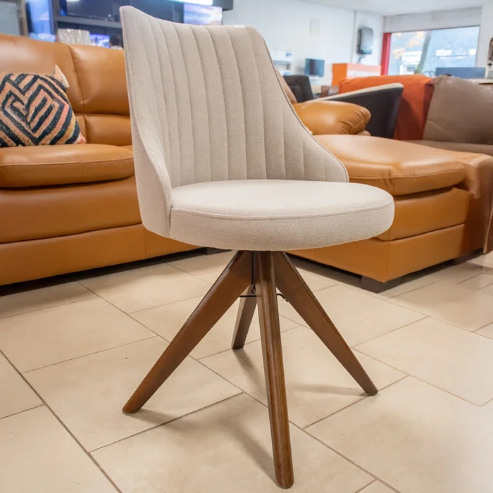 SILLA MALU GIRATORIA PATAS DE MADERA / COLOR GRIS CLARO 2105 en Beige - Escritorios y sillas de escritorio, Uruguay | Rosas Hermanos, vista 2