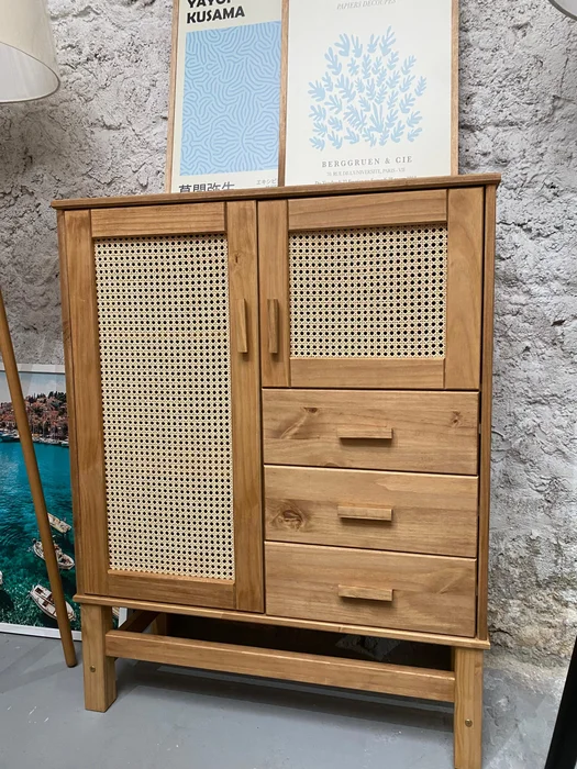 Armario Aparador Buffet Bargueño Madera de Pino Ratán Natural - Linea Yakarta en Madera natural - Aparadores y recibidores, Uruguay | Berna home, vista 2