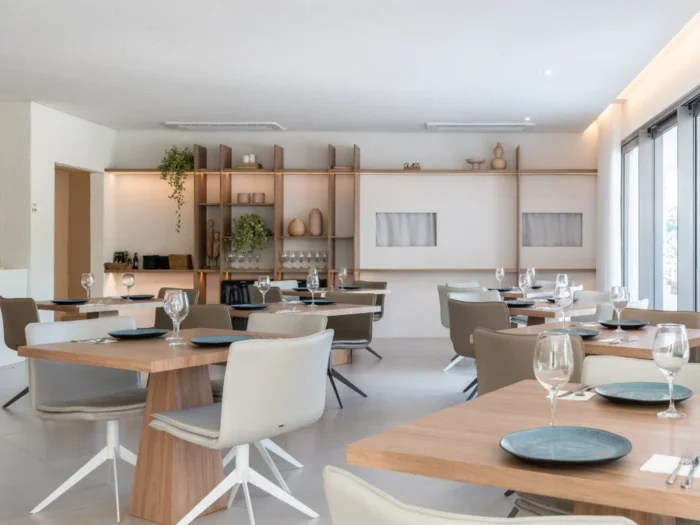 Silla Rosie en Beige - Sillas, Uruguay | Arquetipo, vista 2
