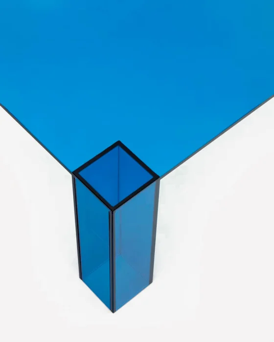 Mesa de centro Adularia de cristal templado - azul 140 x 60 cm en Azul - Mesas de living, Uruguay | Kavehome, vista 4