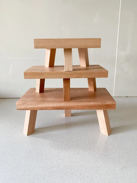 Banquito 3 patas – 25cm en Madera natural - Decoración, Uruguay | Dreams On Time, vista 12