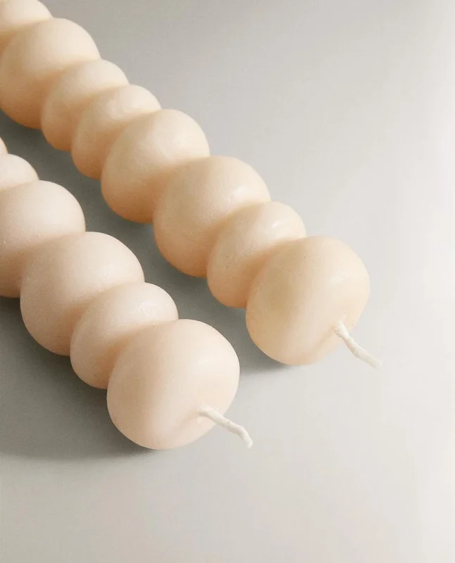 PACK VELAS DECORATIVAS ONDULADAS (PACK DE 2) en Beige - Velas y Portavelas, Uruguay | Zara Home, vista 5
