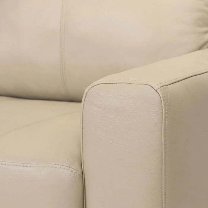 Rinconera Como - Cuero Básico - 2 + Chaise izquierdo - Arena - (Preventa) en Beige - Sillones y sofás, Uruguay | Nyr, vista 4