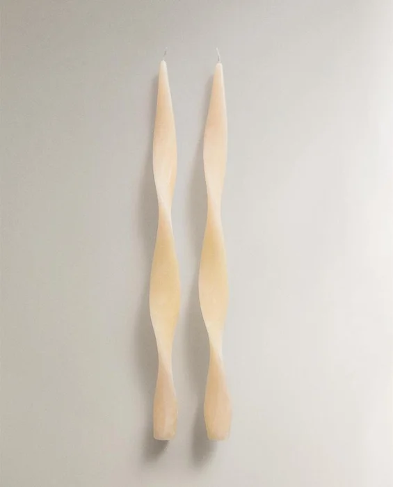 PACK VELAS DECORATIVAS TORSIONADAS (PACK DE 2) en Beige - Velas y Portavelas, Uruguay | Zara Home, vista 2