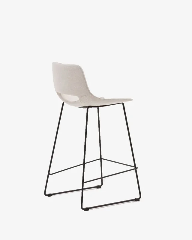 Taburete Zahara - beige y acero con acabado negro altura 65 cm en Marrón - Butacas, banquetas y puffs, Uruguay | Kavehome, vista 8