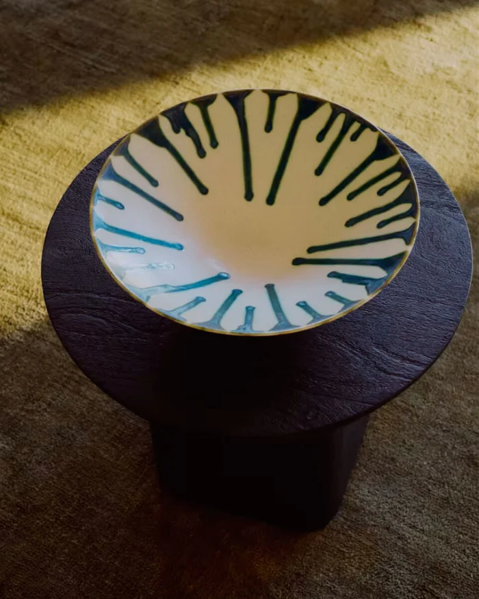 Centro de mesa Olmera de cerámica beige y verde Ø 36,5 cm en Beige - Jarrones, Uruguay | Kavehome, vista 2