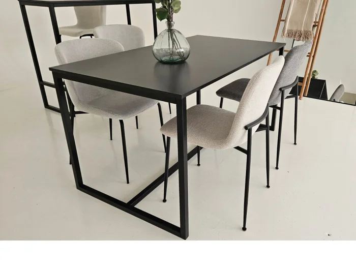 Mesa BLACK Rectangular 1.20 m en Mesa BLACK Rectangular 1.20 m - Mesas de comedor, Uruguay | Finkel, vista 3