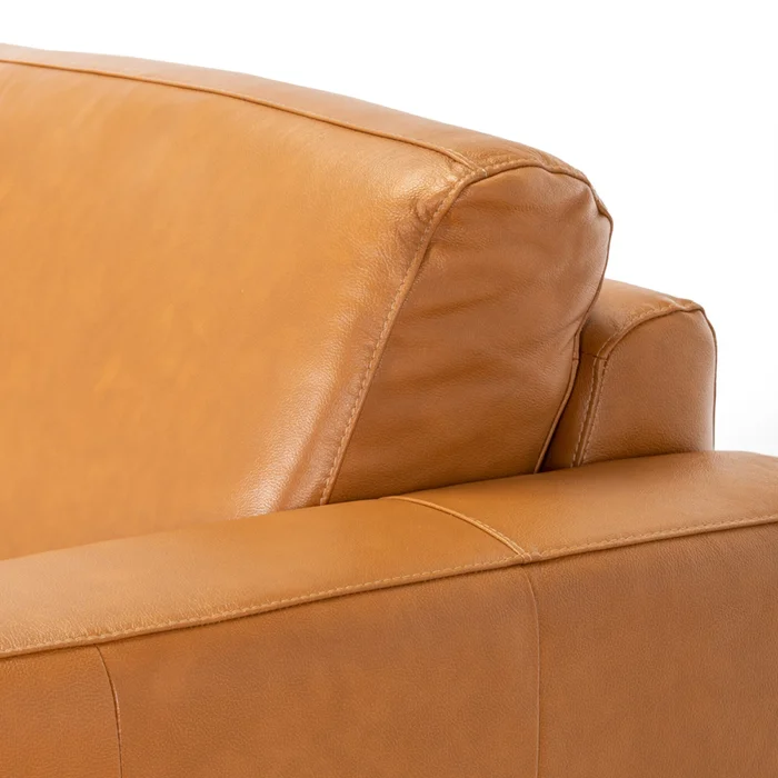 Sofá Napoli - Cuero Básico - 3 cuerpos - Camel en Marrón - Sillones y sofás, Uruguay | NYR, vista 2