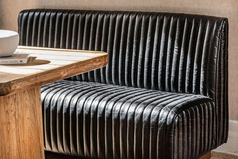 SILLON DE COMEDOR FERRARO - CUERO ITALIANO NEGRO - 1.53 MTS en Negro - Sillones y sofás, Uruguay | La Iberica, vista 9