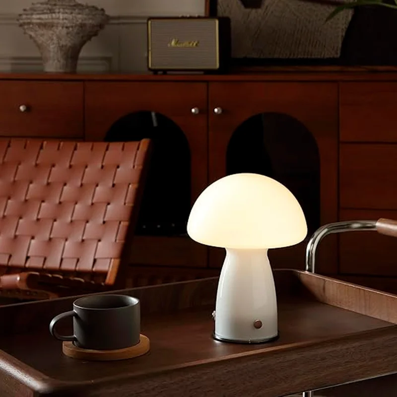 Luminaria de Mesa Pilz en Blanco - Lámparas de mesa, Uruguay | Unilux, vista 3