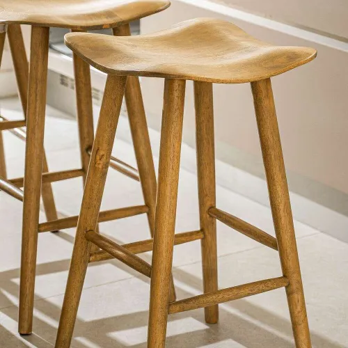 BANCO DE BAR FORMS - NATURAL en Madera natural - Sillas, Uruguay | La Iberica