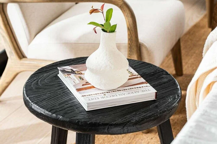 MESA AUXILIAR / BANCO OLMO BLACK - 50 CMS en Negro - Mesas de luz, Uruguay | La Iberica, vista 5