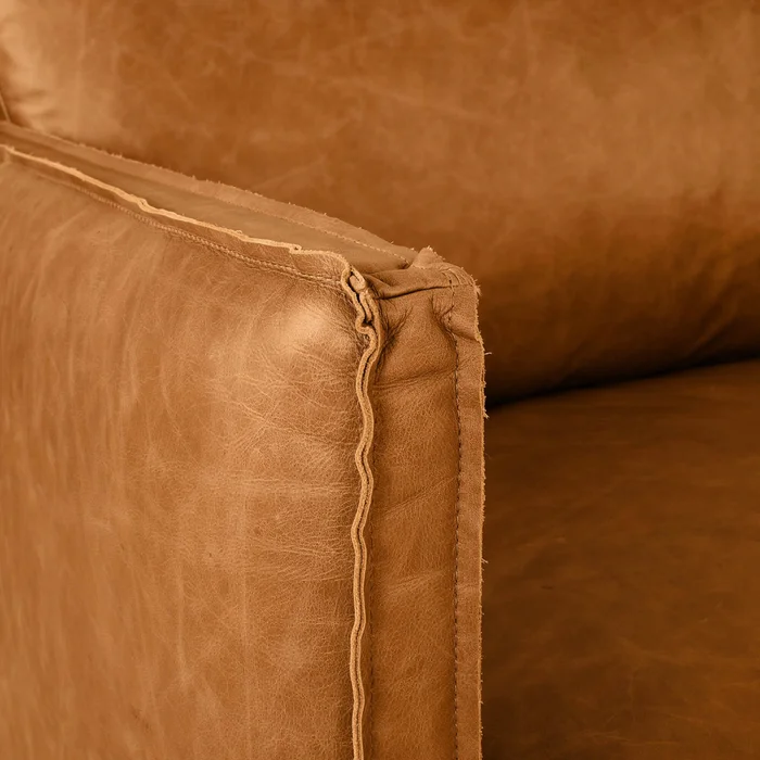 Sillón 3 Cuerpos Cuero-100-natural Marron Romeo Camel en Beige - Sillones y sofás, Uruguay | Divino, vista 6