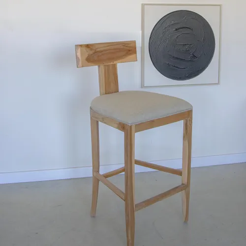 Banqueta en teca y asiento tapizado en lino antimanchas en Beige - Butacas, banquetas y puffs, Uruguay | Entrecasa