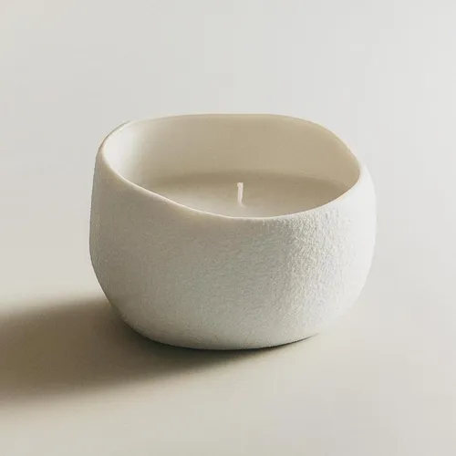 VELA DECORATIVA TEXTURA en Blanco - Velas y Portavelas, Uruguay | Zara Home