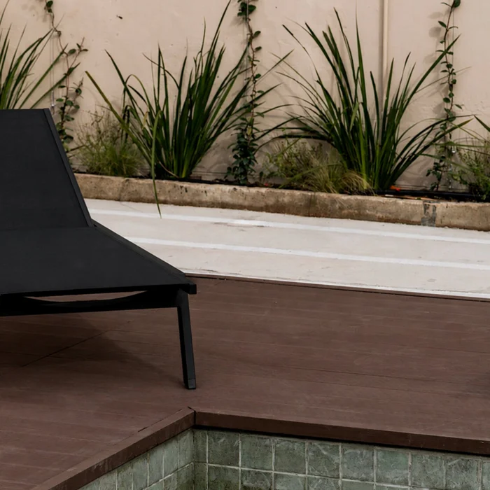 Reposera de Exterior - Rhodas en Negro - Sillas, Uruguay | Walnut, vista 2