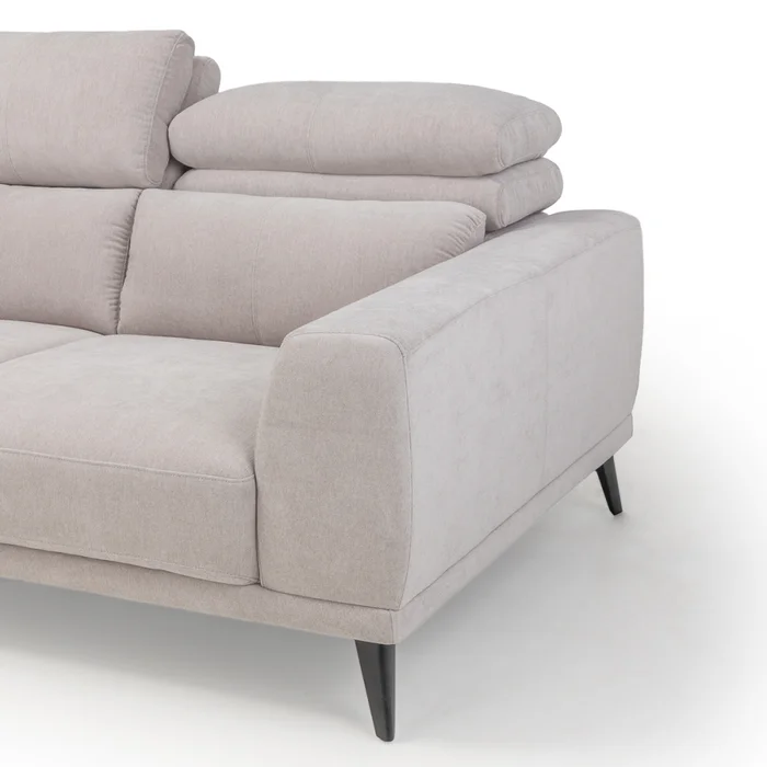 Sofá Keisy - Tela Microfibra - 2 cuerpos - Nikki 6 (Greige) en Gris - Sillones y sofás, Uruguay | NYR, vista 3