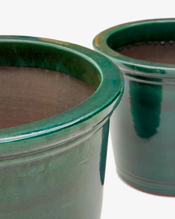 Set Presili de 2 maceteros de cerámica con acabado verde glaseado Ø 37 / 47 cm en Verde - Muebles para el exterior, Uruguay | Kavehome, vista 3
