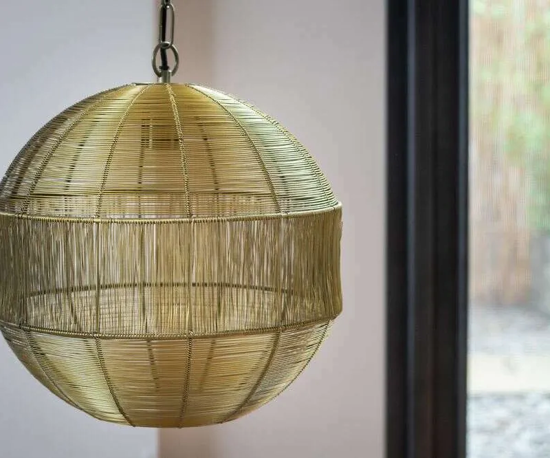 LAMPARA DE TECHO METAL GLOBE - Lámparas colgantes, Uruguay | La Iberica