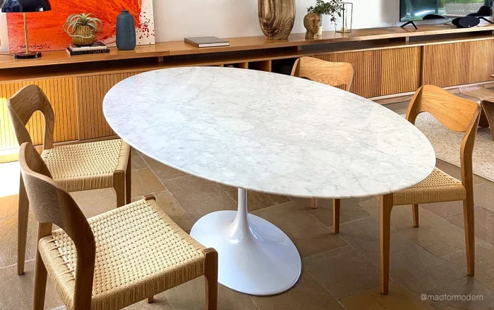 Tulip comedor oval | Eero Saarinen en Negro - Mesas de comedor, Uruguay | Mad for Modern, vista 2