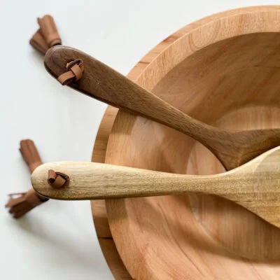 Juego de cubiertos ensaladeros con cuero en Madera natural - Decoración, Uruguay | Dreams On Time, vista 5
