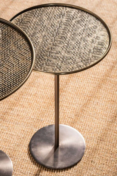 MESA AUXILIAR CHARLES - BRONCE AÑEJO - 31.5 CMS en Cobre - Mesas de living, Uruguay | La Iberica