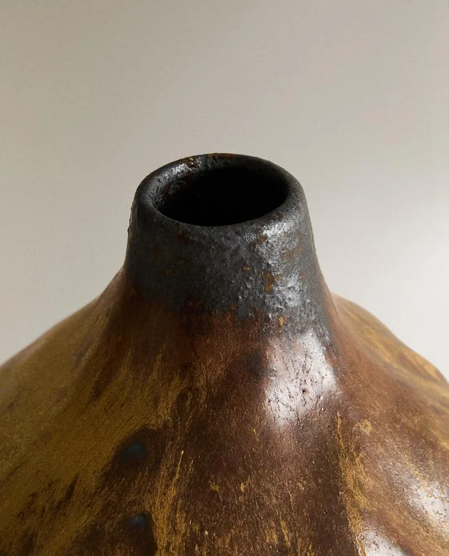 JARRÓN CERÁMICA IRREGULAR en Marrón - Jarrones, Uruguay | Zara Home, vista 5