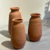 Vasija de barro labrada - Jarrones, Uruguay | FMB, vista 2 de 3