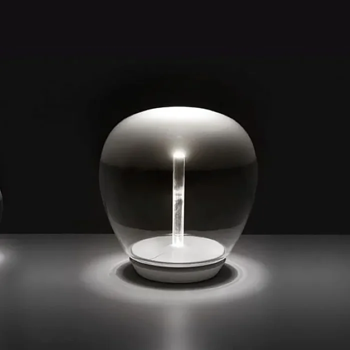 LUMINARIA DE MESA BOLA DE CRISTAL BLANCO Medium - Lámparas de mesa, Uruguay | Viasono