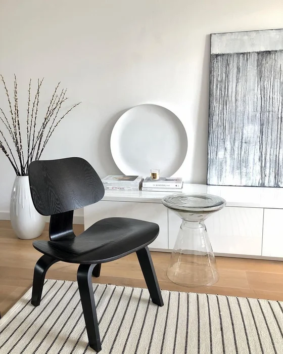 Butaca – Poltrona Eames Negro LCW en Marrón - Butacas, banquetas y puffs, Uruguay | Berna Home, vista 2