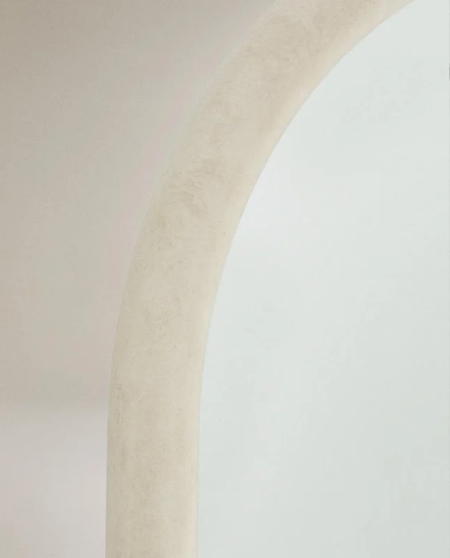 ESPEJO PIE ARCO MADERA en Beige - Espejos, Uruguay | Zara Home, vista 5