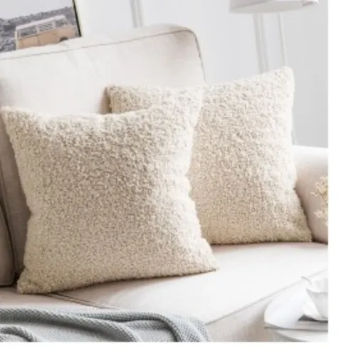 Almohadón de Corderito Beige en Beige - Textiles, Uruguay | Finkel