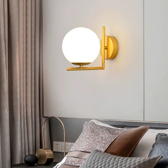 LUMINARIA VERNER GOLD en Dorado - Iluminación, Uruguay | Berlina Store, vista 3