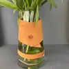 Florero angosto con cuero - Jarrones, Uruguay | Dreams On Time, vista 5 de 6