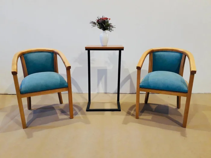 Butaca herradura — Serra Amoblamientos en Azul - Butacas, banquetas y puffs, Uruguay | Serra Amoblamientos