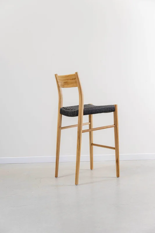 Banquetas en teca y loom sintético - Butacas, banquetas y puffs, Uruguay | Entrecasa, vista 4