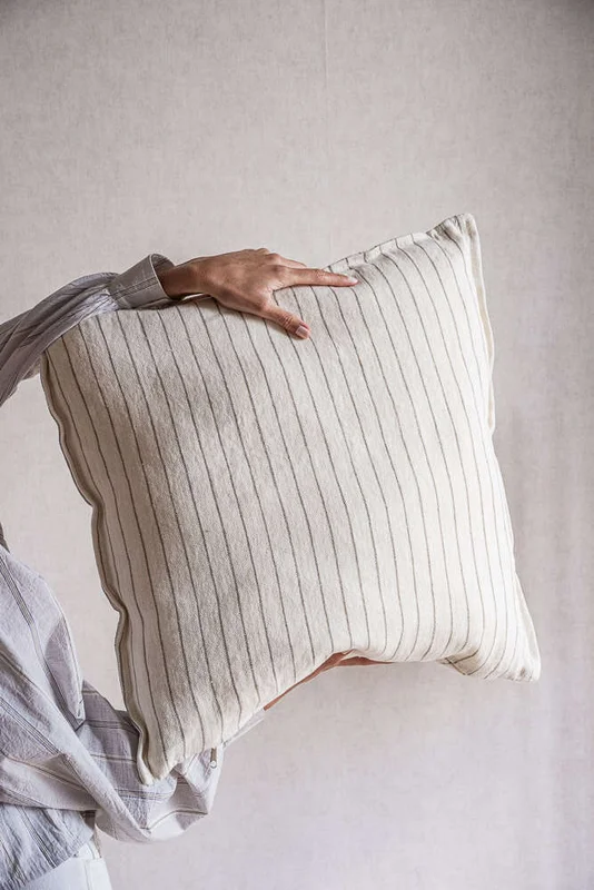 ALMOHADON LINO ALTO GRAMAJE RAYADO OFF WHITE - 55 X 55 en Blanco - Textiles, Uruguay | La Iberica, vista 11