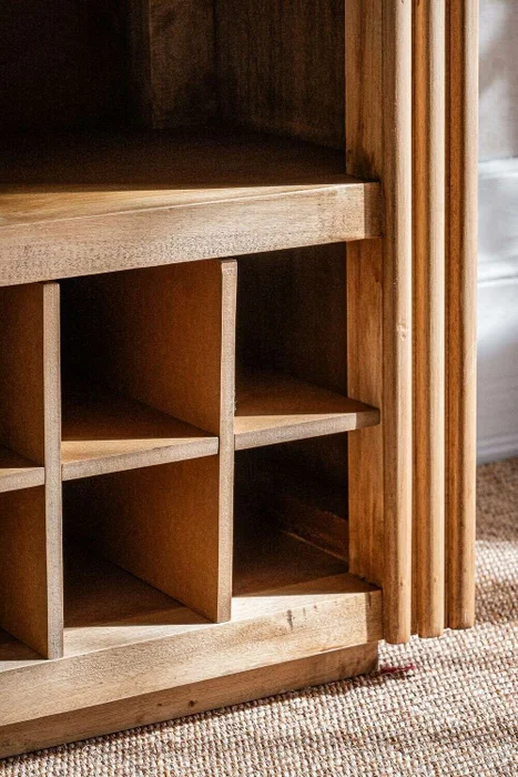 MUEBLE BAR CON BODEGUERO - ALAMO en Madera natural - Bibliotecas, Uruguay | La Iberica, vista 6