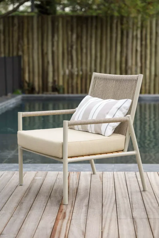Poltrona Bora Bora en Fendi - Butacas, banquetas y puffs, Uruguay | Balcony, vista 14