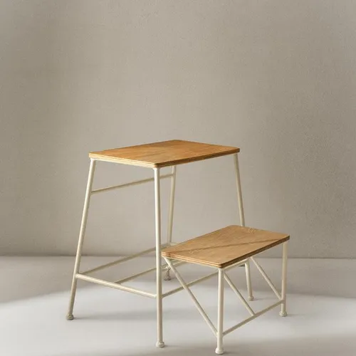 TABURETE ESCALERA MADERA DOS PELDAÑOS en Off-white - Sillas, Uruguay | Zara Home