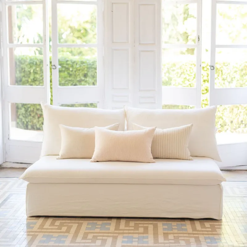 Sofá con funda Indi en Beige - Sillones y sofás, Uruguay | Pieza Clave