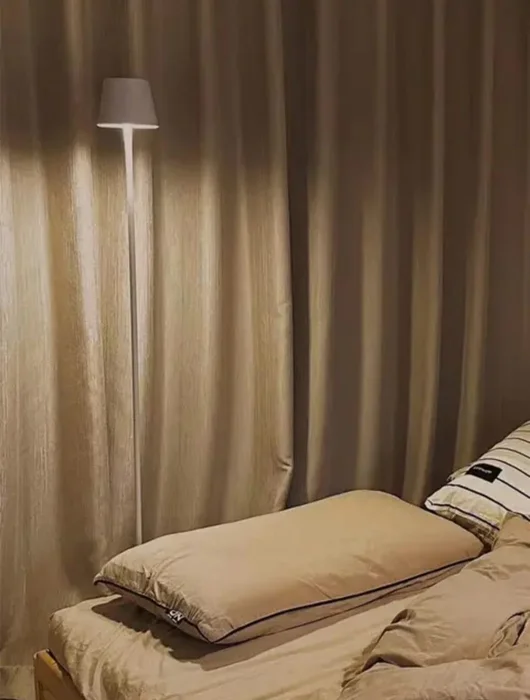 Lámpara KLEA de pie en Elegir - Lámparas de pie, Uruguay | Simple Deco, vista 3